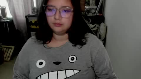 Snapshot of aikadreams chatting on 02-12-26, 12:33 Catalina online show from 02-12-26, 12:33