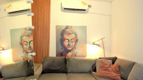 Alisson online show from 10-22-25, 07:35