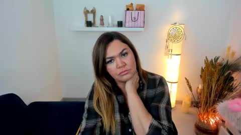 Aileen online show from 02-23-25, 03:18