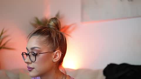  Aileen  online show from 10-13-25, 06:41