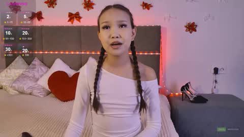 Snapshot of ailitta chatting on 02-18-26, 12:23 Ailita online show from 02-18-26, 12:23