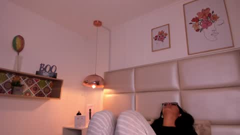 Aily Yozuko online show from 02-01-25, 10:37