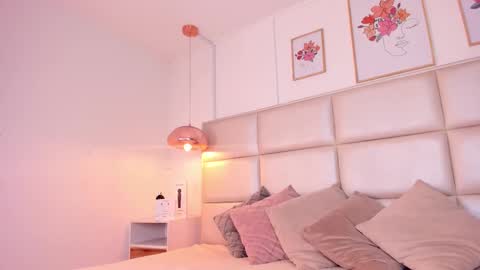 Aily Yozuko online show from 02-18-25, 02:38