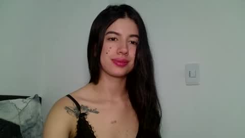 Snapshot of aine_ileana chatting on 01-17-26, 02:49 J online show from 01-17-26, 02:49