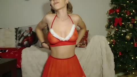 Aisha online show from 12-22-24, 05:23