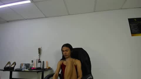 Aisha online show from 09-21-25, 01:51