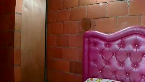 aisha koswell3 online show from 10-11-25, 05:44