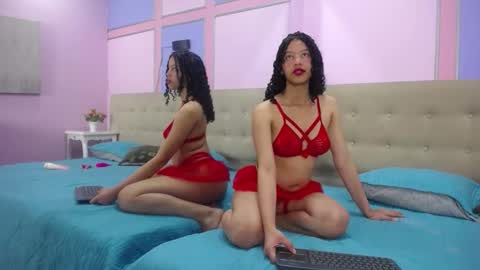 Aisha Noir online show from 10-07-25, 12:13