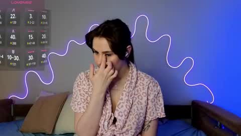 Aisha online show from 03-04-25, 02:32