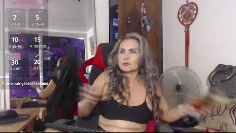 Aisha online show from 01-20-25, 08:40