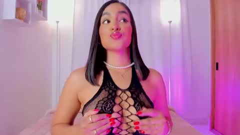 Snapshot of aishapeyton_ chatting on 06-26-26, 07:46 Aisha online show from 06-26-26, 07:46