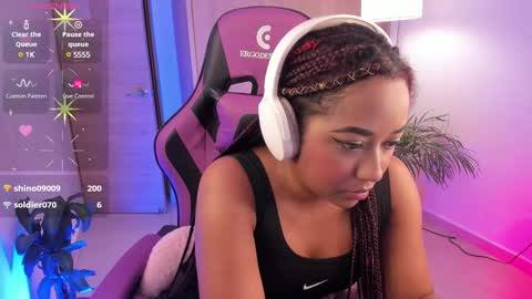 Snapshot of aisharose_ chatting on 02-23-25, 04:50 Aisha online show from 02-23-25, 04:50