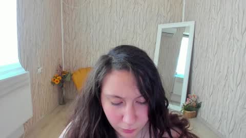 Snapshot of aisharouhi chatting on 01-14-25, 10:59 Aisha online show from 01-14-25, 10:59