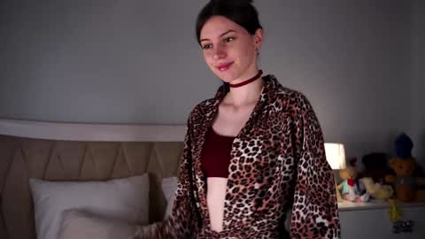 Aliza online show from 02-04-25, 01:13