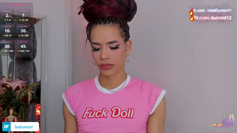 Queen Dumont   online show from 12-06-24, 12:12