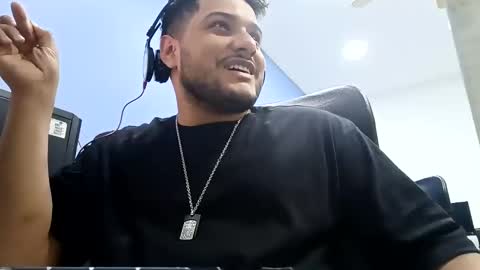 Esteban online show from 12-30-24, 05:04