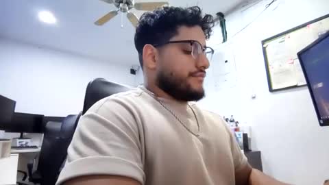 Esteban online show from 11-01-25, 05:31