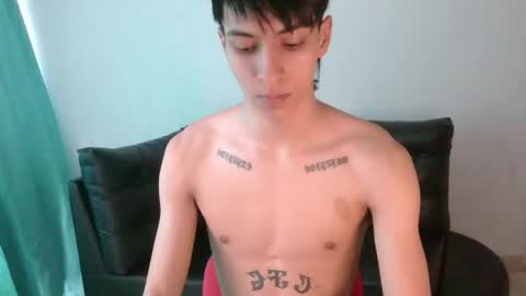 Snapshot of ajhoansebastian94 chatting on 05-04-26, 05:20 SebasT-sex online show from 05-04-26, 05:20