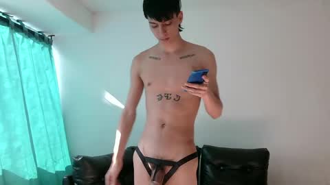Snapshot of ajhoansebastian94 chatting on 05-06-26, 08:25 SebasT-sex online show from 05-06-26, 08:25