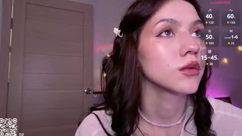 Snapshot of ak444sh11 chatting on 12-05-25, 03:26 Kendall online show from 12-05-25, 03:26