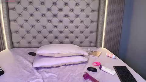 akane_sa online show from 12-04-25, 02:10