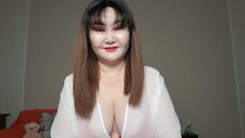 Snapshot of akanire chatting on 11-26-25, 03:18 Shelly online show from 11-26-25, 03:18