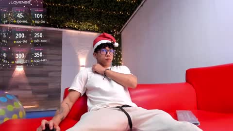 akazaboy online show from 12-22-24, 05:12