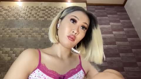 Snapshot of akemi_jp chatting on 10-21-25, 09:59 Akemi online show from 10-21-25, 09:59