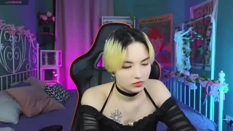 Akemi online show from 03-01-25, 06:43