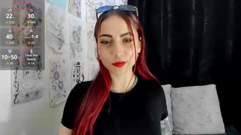 Snapshot of akila_clive chatting on 06-18-26, 05:28 carolina online show from 06-18-26, 05:28