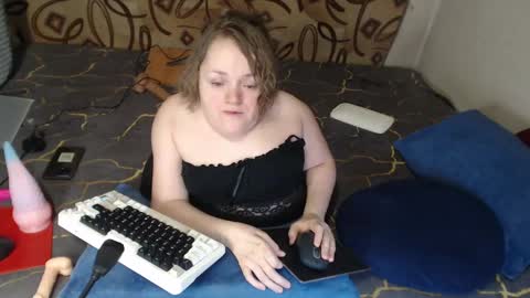 Natalie online show from 02-23-25, 09:59