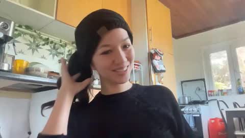 Akira Skye online show from 01-19-26, 12:42