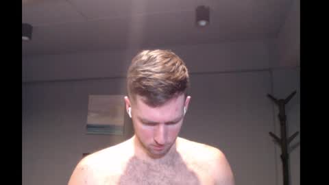 Snapshot of al3xzanderth3gr3at chatting on 01-17-25, 01:13 Alex online show from 01-17-25, 01:13