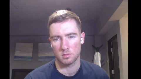 Snapshot of al3xzanderth3gr3at chatting on 02-18-25, 06:15 Alex online show from 02-18-25, 06:15