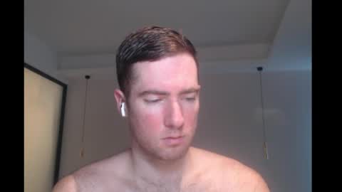 Snapshot of al3xzanderth3gr3at chatting on 03-09-25, 04:27 Alex online show from 03-09-25, 04:27