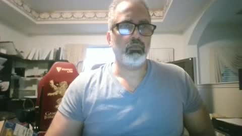 Snapshot of aladdin31673 chatting on 02-14-26, 06:48 aladdin31673 online show from 02-14-26, 06:48