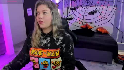 Alaia online show from 10-17-25, 12:52