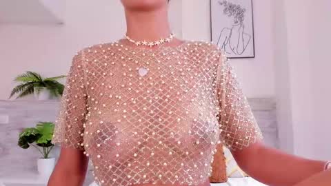 Snapshot of alaiaferrer chatting on 02-10-25, 09:58 Alaia online show from 02-10-25, 09:58