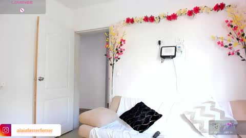 Snapshot of alaiaferrer chatting on 09-28-25, 09:09 Alaia online show from 09-28-25, 09:09