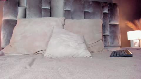  Alaia  online show from 02-07-25, 02:37