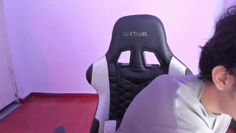 alan18n online show from 02-13-25, 03:50