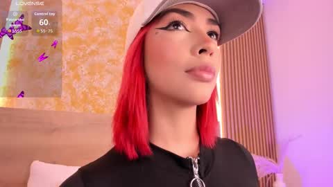 alana_2916 online show from 09-10-25, 04:01