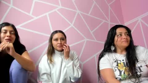 Snapshot of alana__07 chatting on 11-24-25, 02:50 Alana online show from 11-24-25, 02:50