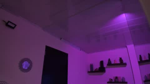 Maeve  online show from 12-23-24, 05:11