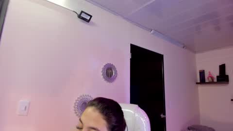 Maeve  online show from 02-04-25, 02:10