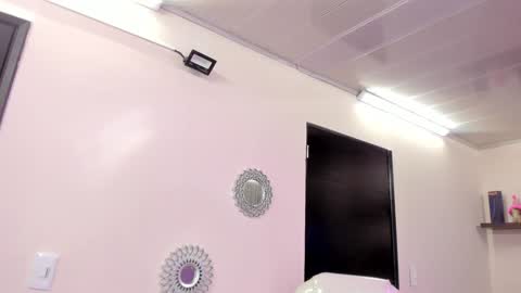 Maeve  online show from 02-05-25, 04:47