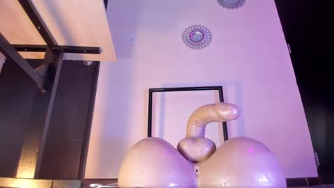 Maeve  online show from 02-24-25, 01:21