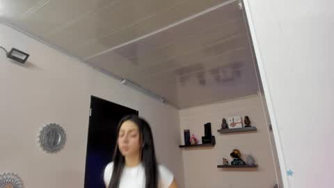 Maeve  online show from 02-25-25, 10:26