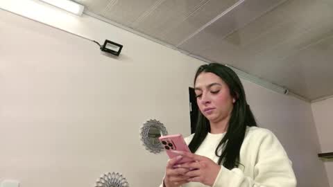 Maeve  online show from 09-16-25, 11:00