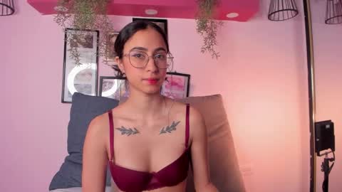 Alana online show from 12-20-25, 01:18